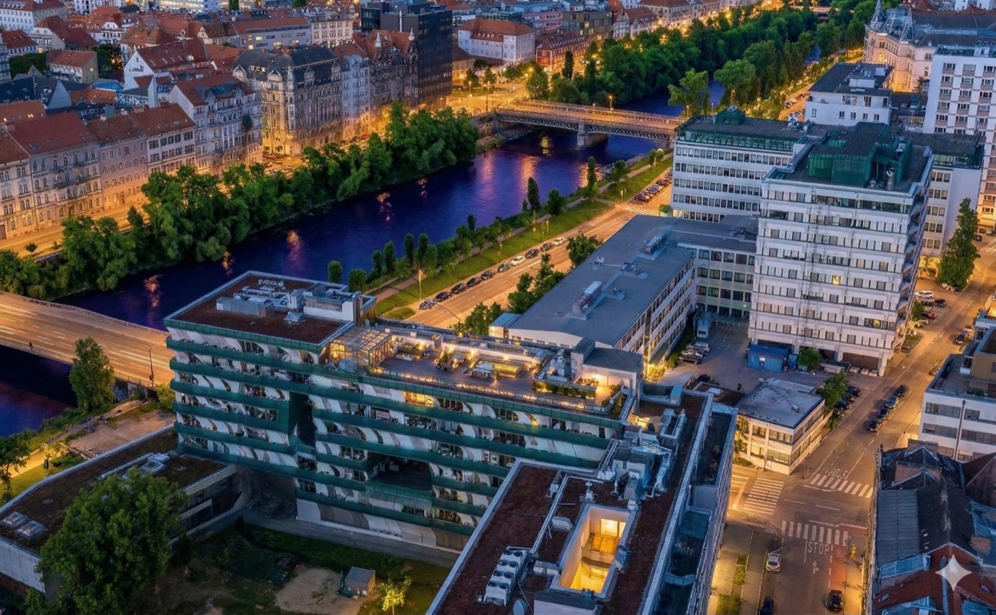 Penthouse der Extraklasse in Graz: 360° Schlossbergblick, private Wellness-Oase und absolute Diskretion